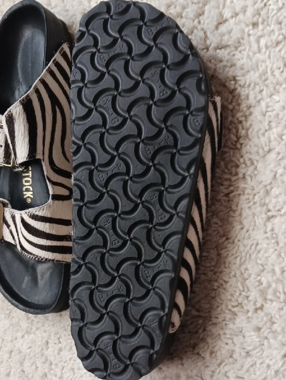 Birkenstock Arizona Exquisite Zebra, Size 39 N, New In Box - Picture 2 of 5